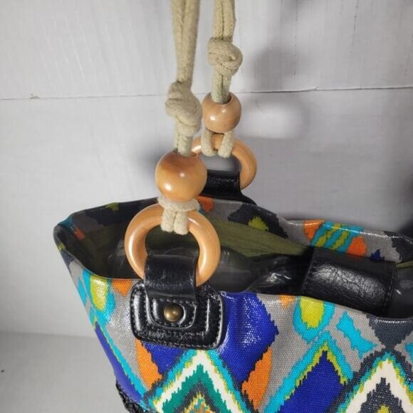 Plum Brand Multicolored Fabric Southwestern Wood Accent Woven Shoulder Handbag - Picture 2 of 12